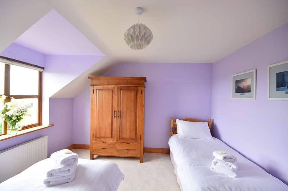 Atlantic Lodge 3 bedroom house Vrbo in Kilquann Electoral Division, Dingle Peninsula