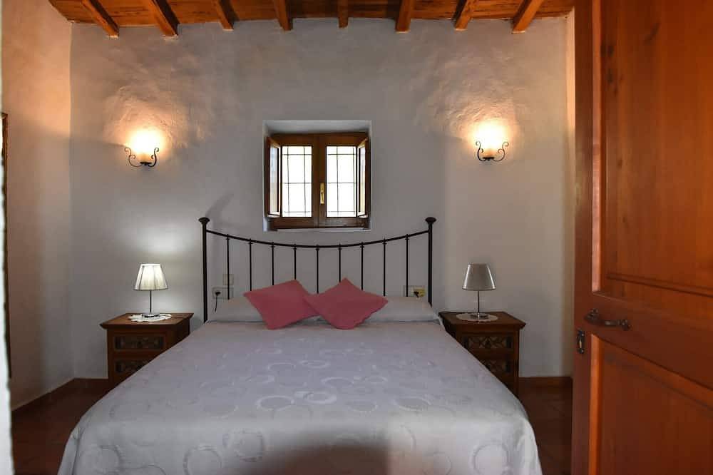 Mansion in San Rafael with Pool & Beach in Sant Antoni de Portmany, West Ibiza