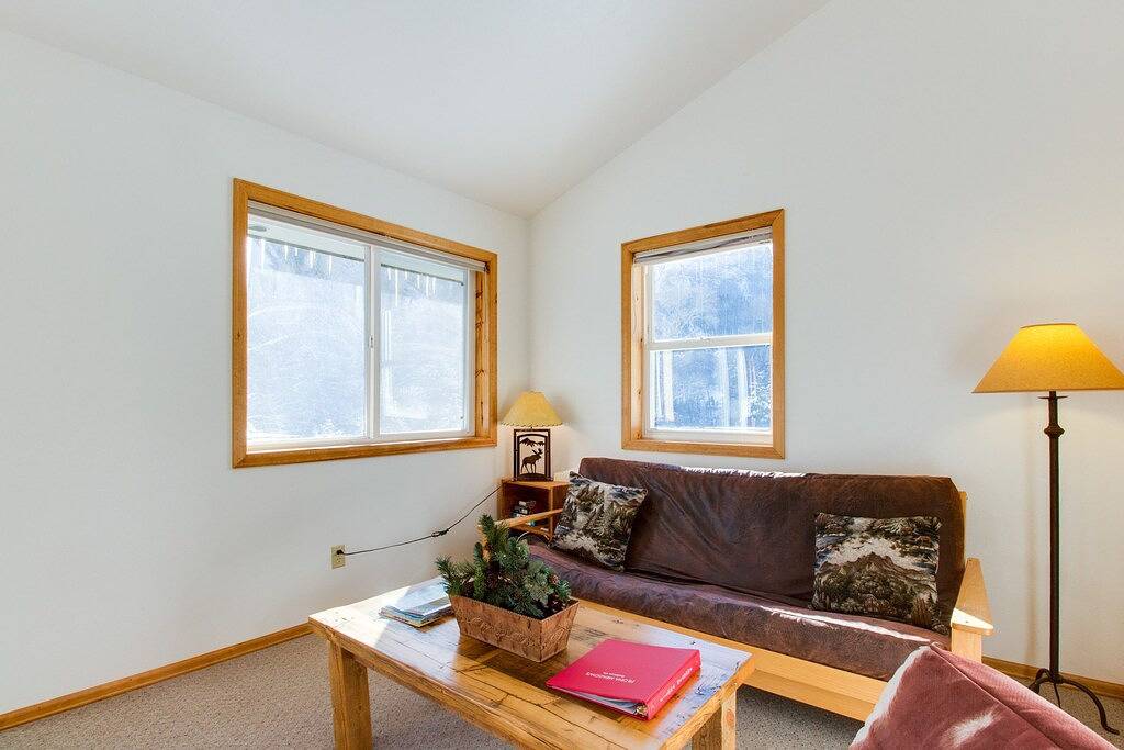 Rustikale Hütte mit gemeinsamen heißen Quellen am Crystal River! in Redstone, Pitkin County