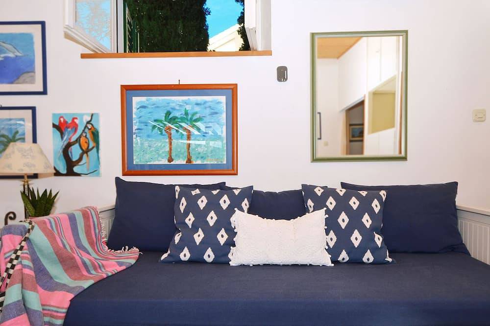 Schönes Strand Haus  – Ihr Traumurlaub direkt am Meer! in Seget Vranjica, Split-Dalmatien