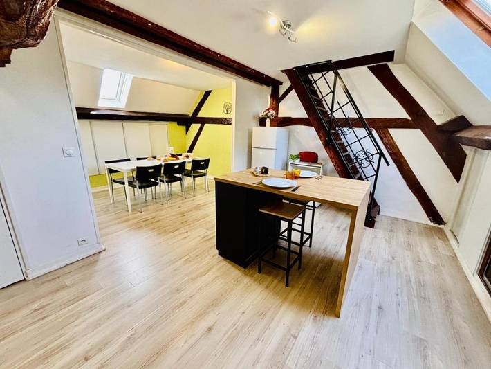 Gîte pour 8 personnes, avec terrasse à Le Breuil - 3