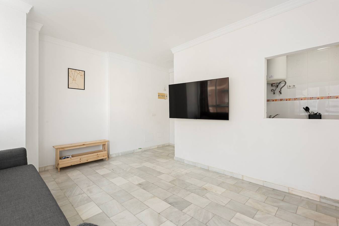 Apartamento entero, Casa de vacaciones 'Ciara' con Wi-Fi y aire acondicionado in Málaga Centro, Málaga