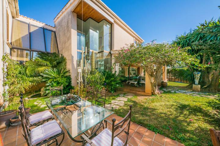 Villa für 10 Personen, mit Terrasse und Garten - 1