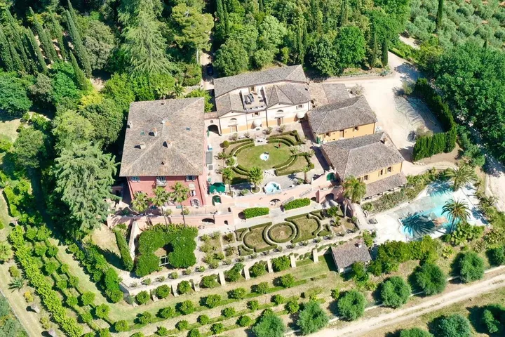 Bed and breakfast per 3 persone, con giardino - 1