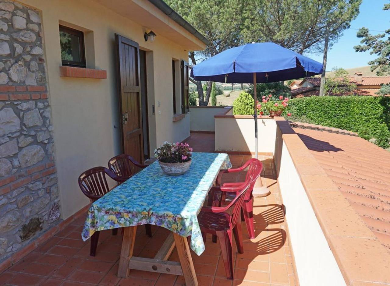 Appartement entier, Appartement "1" avec piscine partagée, Wi-Fi et climatisation in Montecatini Val di Cecina, Côte des Étrusques