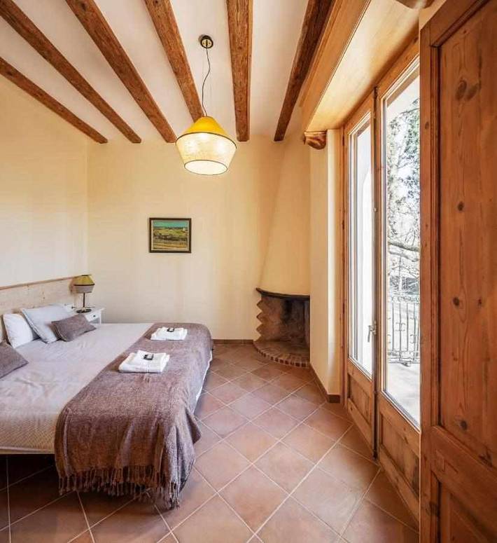 Casa rural con piscina para 6 personas, con vistas además de piscina y jardín en Osona - 4