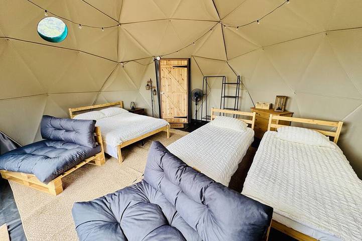 Gîte pour 4 personnes, avec piscine et jardin dans Office De Tourisme Des Monts De L Espinouse - 2