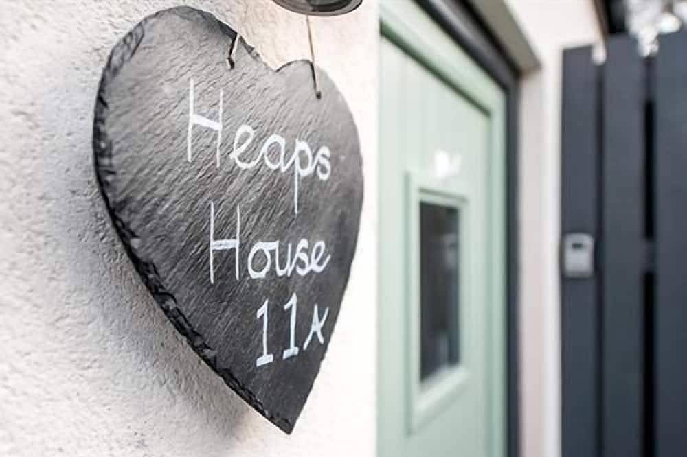 Glamping for 4 People in West Yorkshire, Yorkshire