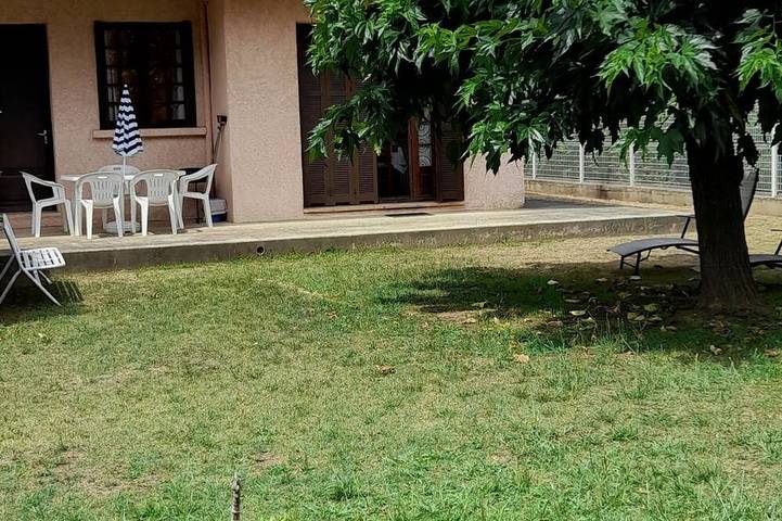 Apartamento entero, Dessous de Villa 150 metres from the beach in Cervione, Región de Corte