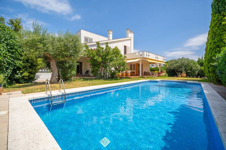 Casa rural para 8 personas, con Terraza y Jardín en Ventalló