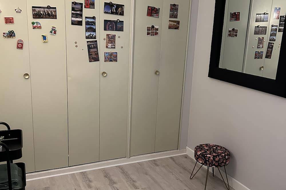 Appartement entier, Charmant 2 pièces proche Paris et aéroport Orly in Orly (Île de France), Val-de-Marne