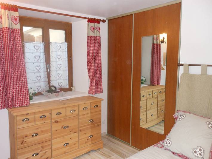 Chambre d’hôte pour 2 personnes, avec vue sur le lac et jardin dans Auvergne-Rhône-Alpes - 3