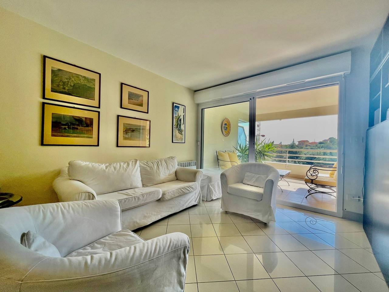 Apartamento entero, 2 rooms in luxury residence bordering Monaco in Beausoleil, Nizza Region