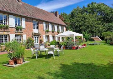Chambre d’hôte pour 4 personnes, avec jardin ainsi que terrasse et vue à Honfleur