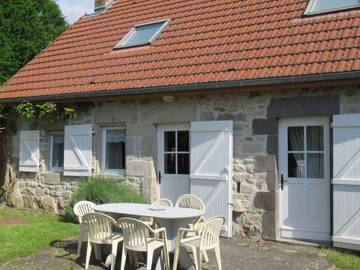 Gîte pour 6 personnes, avec jardin et terrasse dans la Creuse