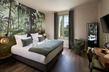 Hôtel pour 3 personnes, avec jardin ainsi que piscine et vue, animaux acceptés à Nézignan-l'Évêque