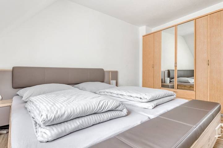 Ganze Wohnung, Gutmensch Oberhausen 4 Schlafzimmer in Oberhausen, Ruhrgebiet