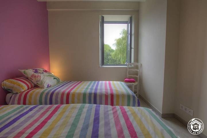 Location de vacances pour 6 personnes, avec jardin à Coligny - 2