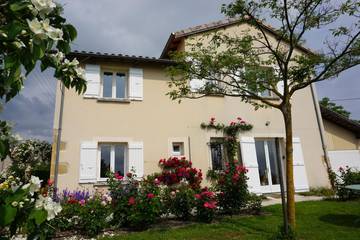 Gîte pour 6 Personnes dans La Chapelle-de-Guinchay, Région de Mâcon, Photo 4