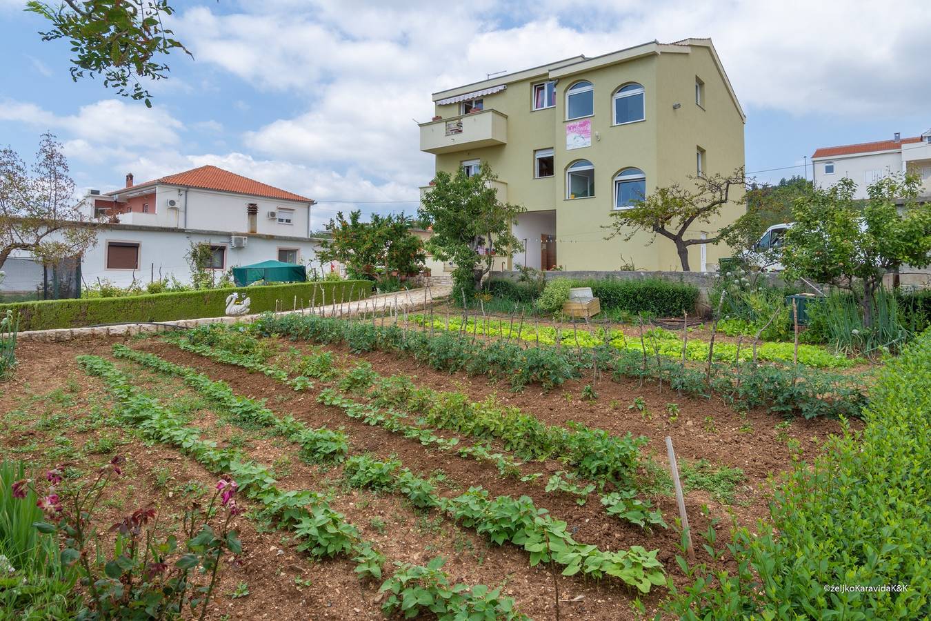 Ganze Wohnung, 3-Zimmer-Ferienwohnung mit Terrasse und Meerblick Posedarje, Novigrad A-6190-a in Novigradsko More, Zadar