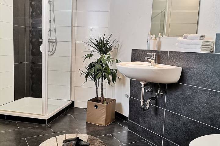 Ferienwohnung für 4 Personen, mit Balkon in Oberperfuss - 3