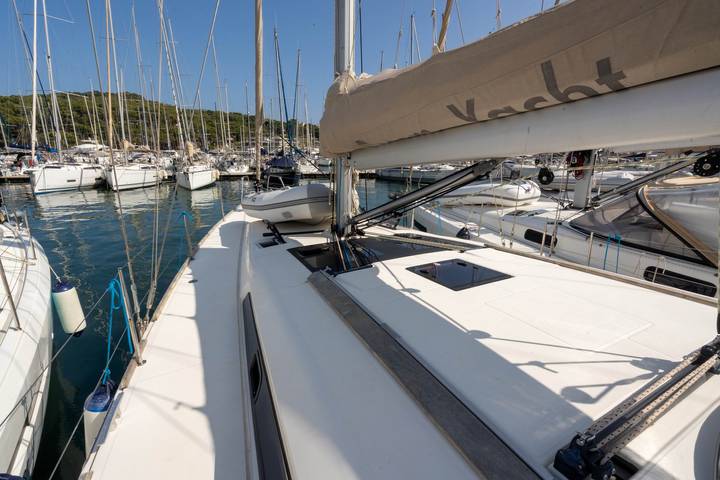 Bateau pour 8 personnes dans Port Pin Rolland - 4