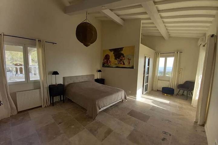 Location de vacances pour 6 personnes, avec jardin ainsi que terrasse et piscine, animaux acceptés à Siran - 2