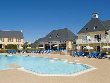 Location de vacances pour 5 personnes, avec sauna ainsi que balcon et bassin pour enfant, adapté aux familles à Port-en-Bessin-Huppain