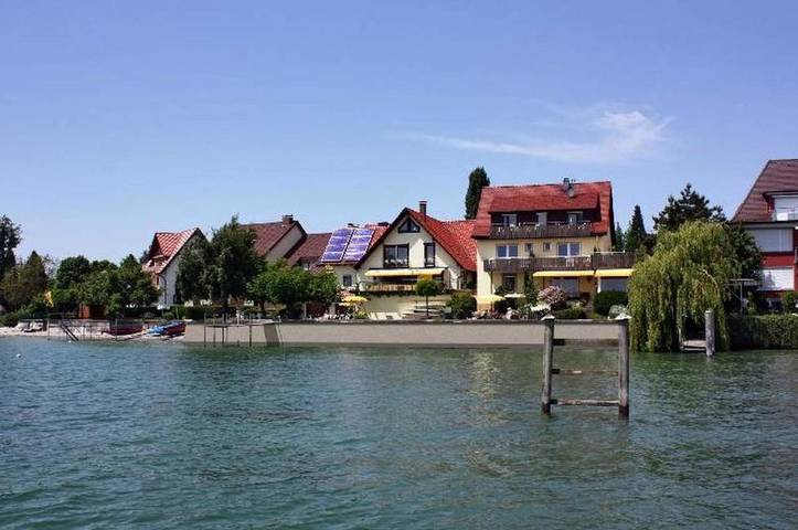 Maison d’hôte pour 4 personnes, avec Balcon et Terrasse ainsi que Jardin et Vue à Immenstaad am Bodensee