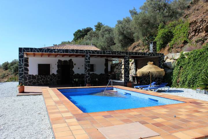 Casa rural para 6 personas, con jardín, Familias con niños en Torrox - 2