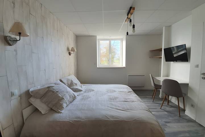 Location de vacances pour 2 personnes, avec jardin à Romillé - 2