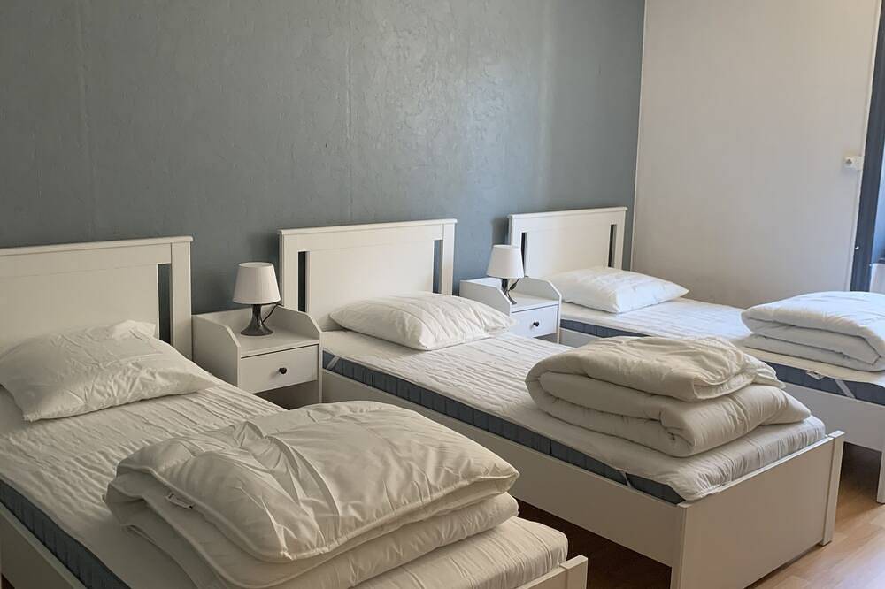 Appartement entier, Gîte appartements double de 90m2 Chavanay 8-11 personnes in Chavanay, Parc Naturel Régional du Pilat