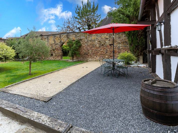 Location de vacances pour 4 personnes, avec piscine et terrasse en Alsace