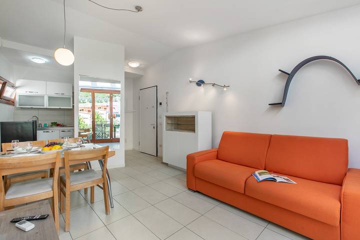 Ganze Wohnung, Garda Therme Apartment with Balcony & Mountain Views in Linfano, Arco