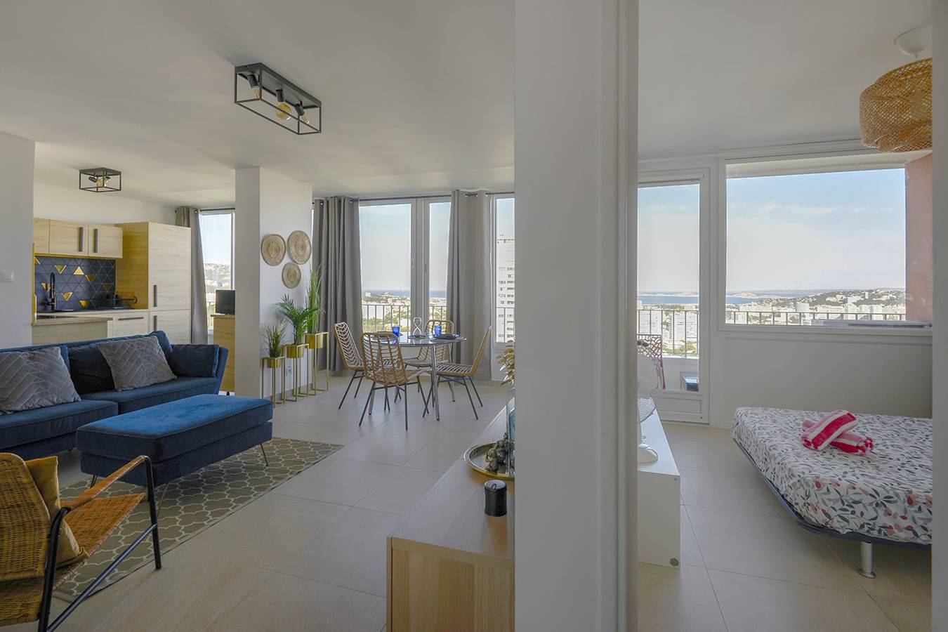 Ganze Wohnung, Charming 2 rooms with sea view, Marseille in Marseille, Marseille und Umgebung