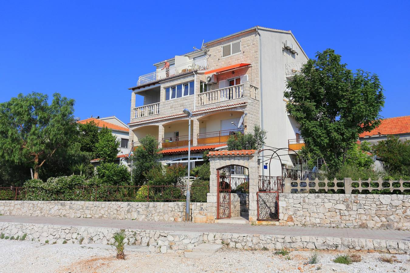 Entire apartment, Two bedroom apartment near beach Seget Donji, Trogir A-19351-b in Seget Vranjica, Split-Dalmatia