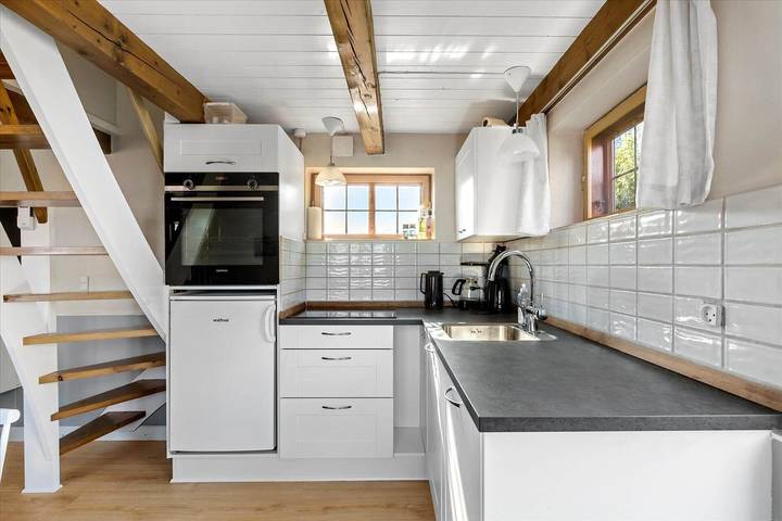 Feriehus for 4 personer med terrasse in Listed, Svaneke