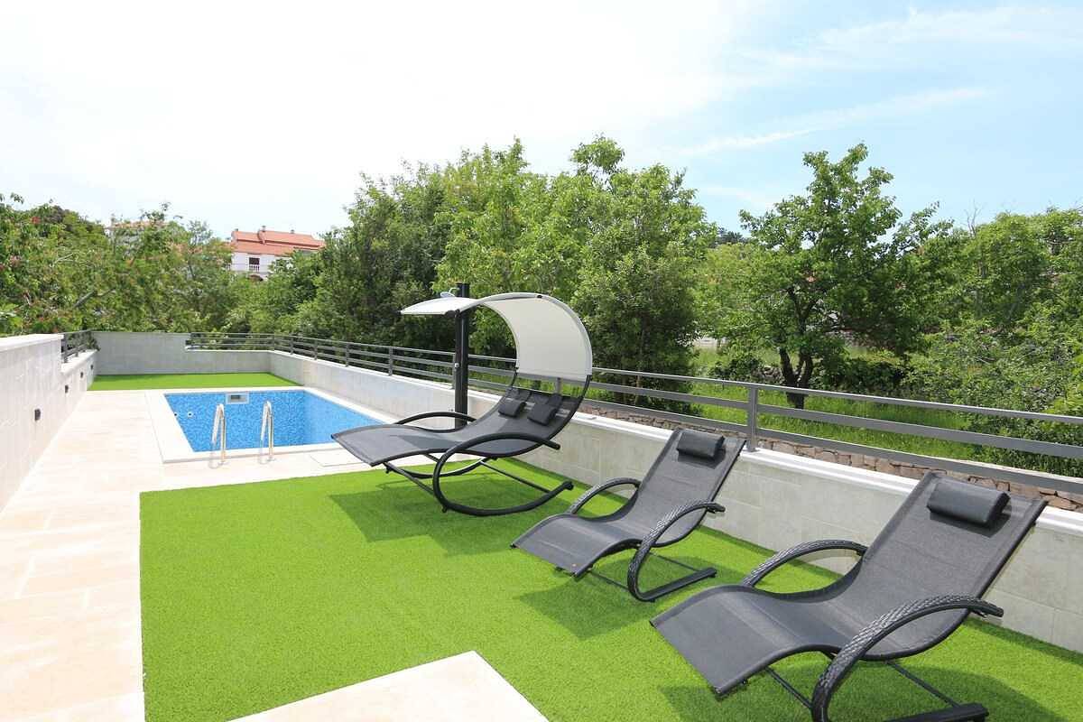 Appartement entier, Maison Anika (10069-K1) in Silo (Krk), Krk