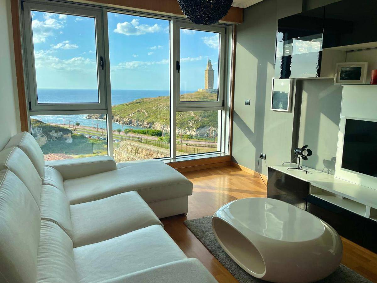 Appartement entier, Parking, vistas al mar y tres habitaciones in La Corogne, Costa de Galicia