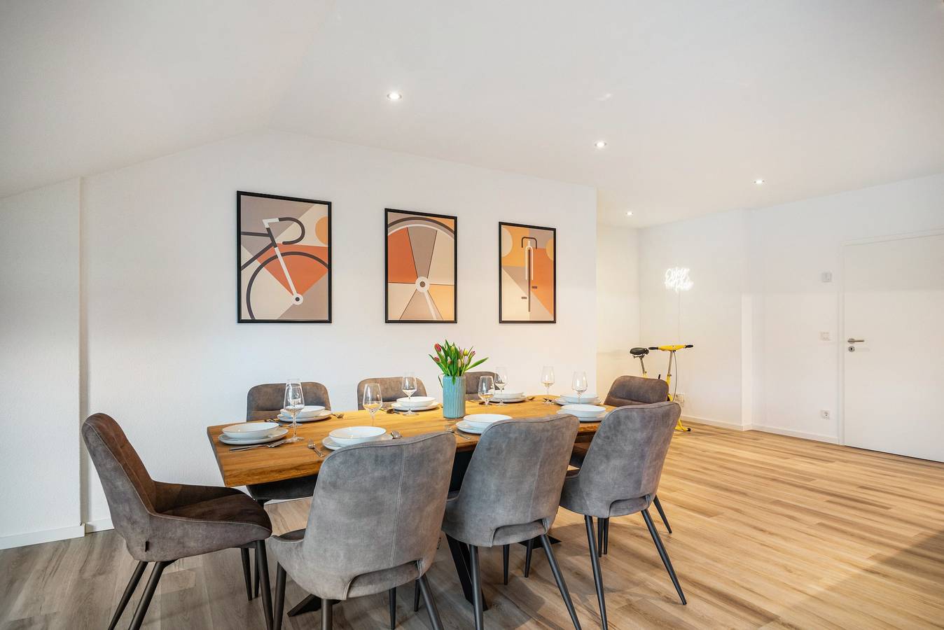 Ganze Wohnung, Apartment 'Moselbude Kröv' mit Moselblick, Sauna, Terrasse, E-Bikes inklusive, Grill in Kröv, Bernkastel-Kues & Umgebung