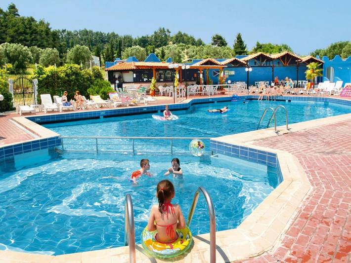 Entire apartment, Ioli Village Resort in Pefkochori in Pefkochori, Cassandra