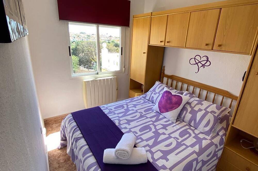 A charming 2 bedroom, 2 bathroom property on 2 levels. in San Fulgencio, Costa Blanca