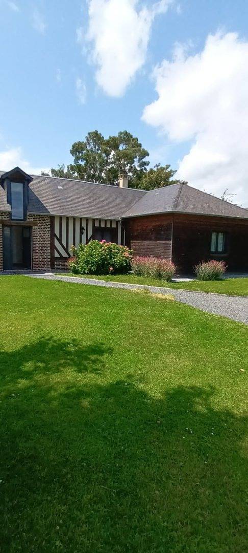 Gîte pour 4 personnes, avec jardin et terrasse, animaux acceptés