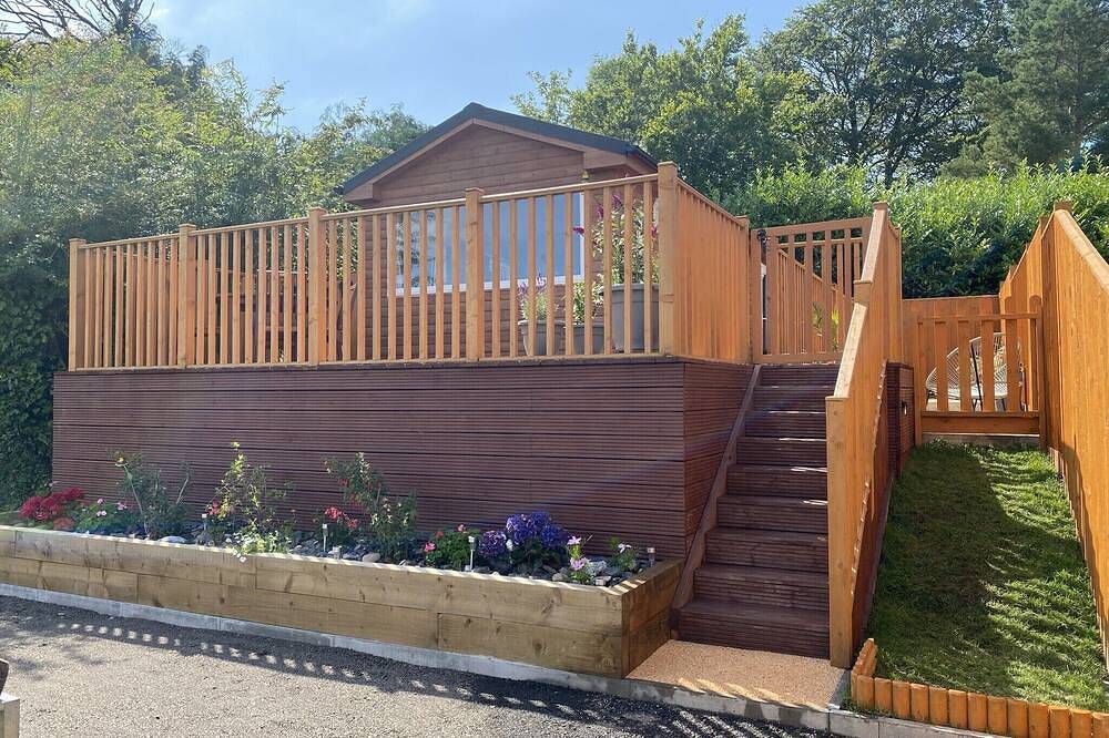 Cosy Romantic/family break with Hot Tub in rural Cornwall -15mins drive to beach in Cornwall