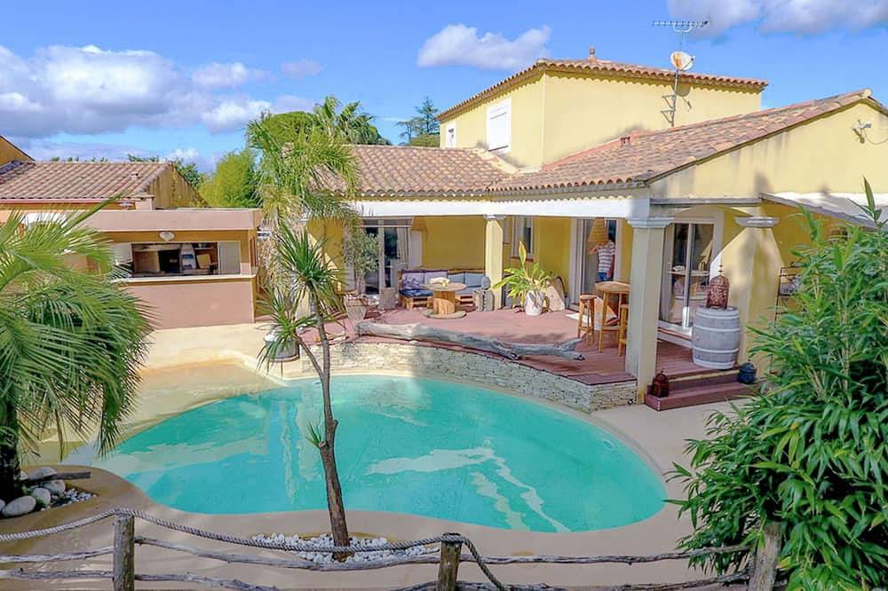 Estupenda casa de vacaciones privada con Wifi, piscina privada, A/C, Tv, terraza y aparcamiento in Thézan-lès-Béziers, Region de Béziers