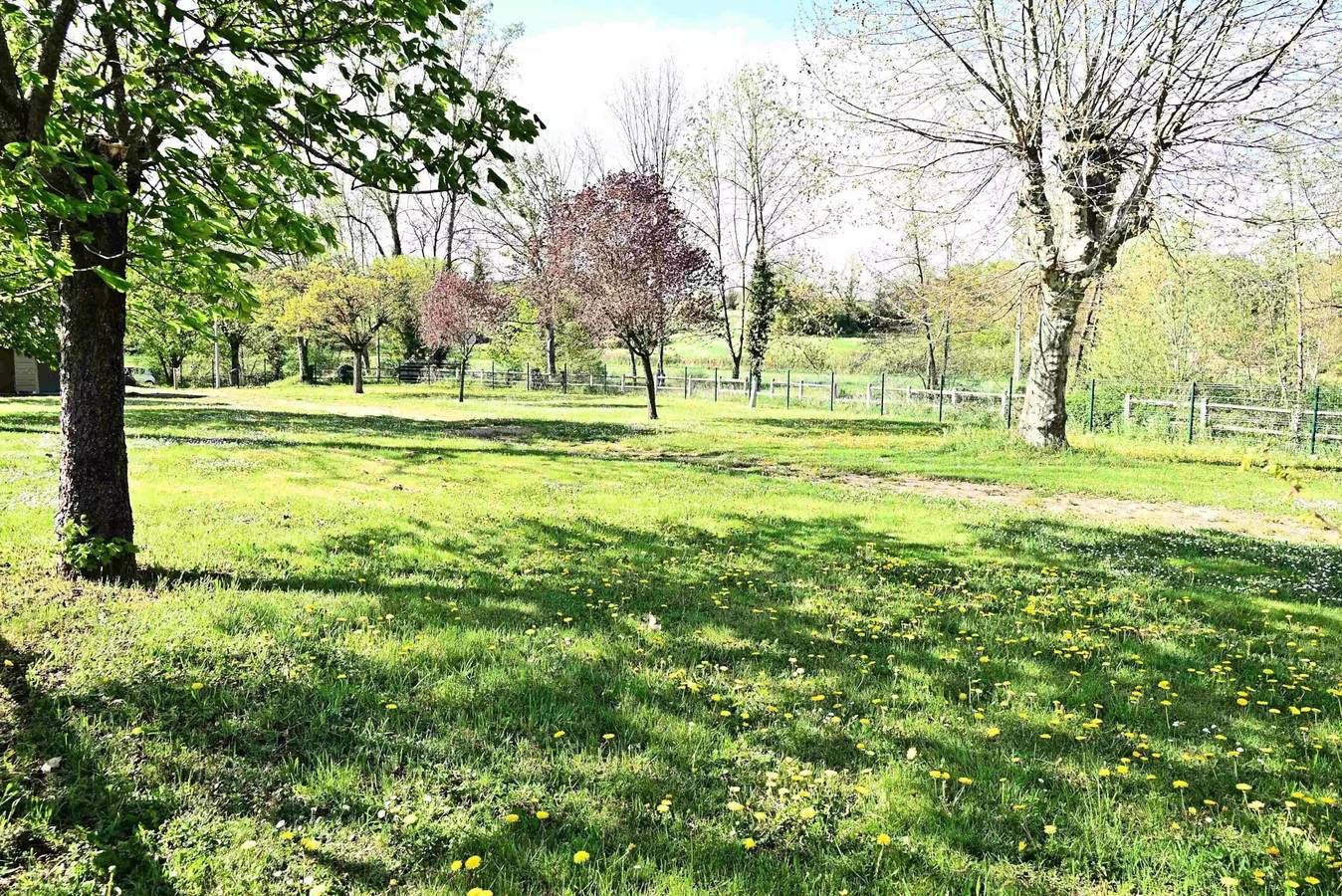 Mobil-home Grand Confort - 29 m² - 2 chambres 4 personnes in Saint-Germain-Laval, Région de Roanne