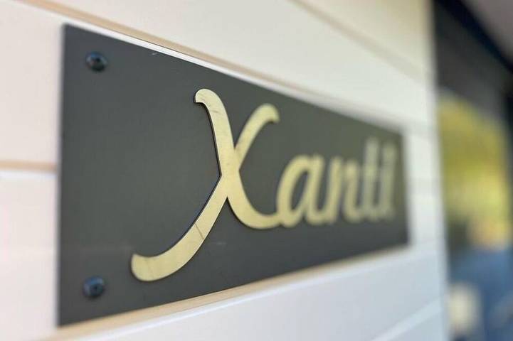 Hausboot für 4 Personen, mit Terrasse in Zehdenick