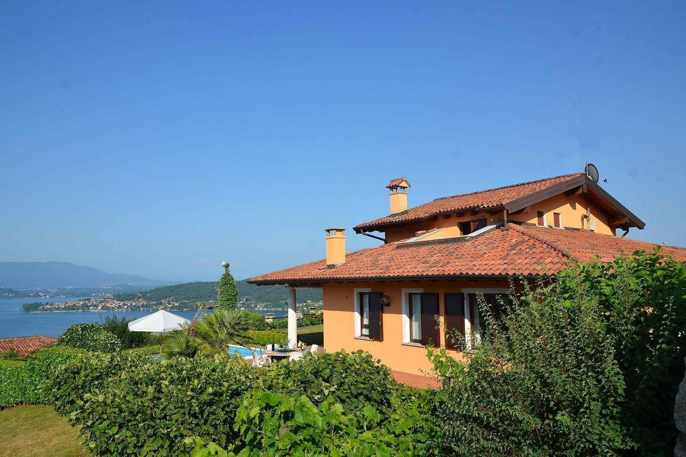 Verbano in Meina, Comune di Meina