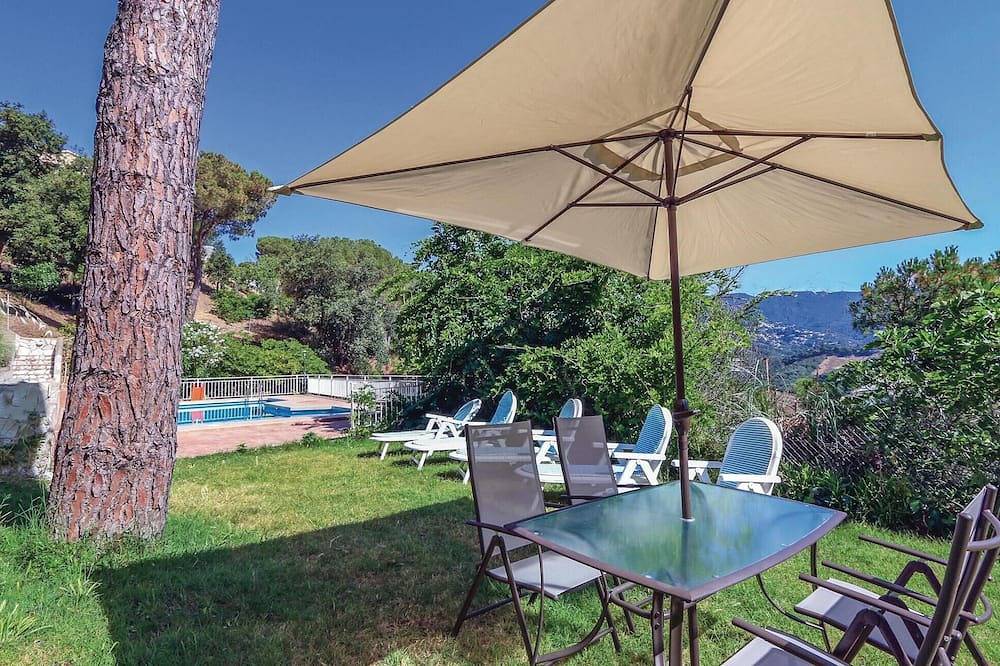 Beautiful home in St Cebria de Vallalta in San Cipriano de Vallalta, Costa del Maresme