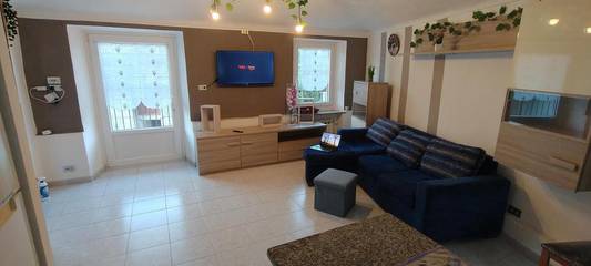 Gîte pour 4 personnes, avec balcon et vue à Suse